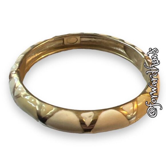 Bundle Sale 3 for $15 | Off-White & Beige Enamel Bracelet - Picture 6 of 9